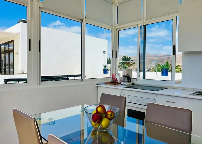 Vacacional Con Balcon La Vela *