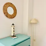 Vacacional Con Balcon La Vela *