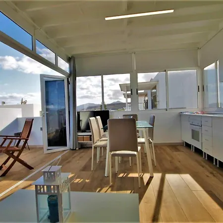 Vacacional Con Balcon La Vela