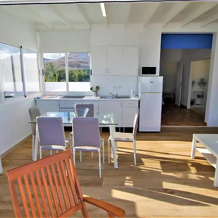 Vacacional Con Balcon La Vela Ferienhaus Puerto Calero