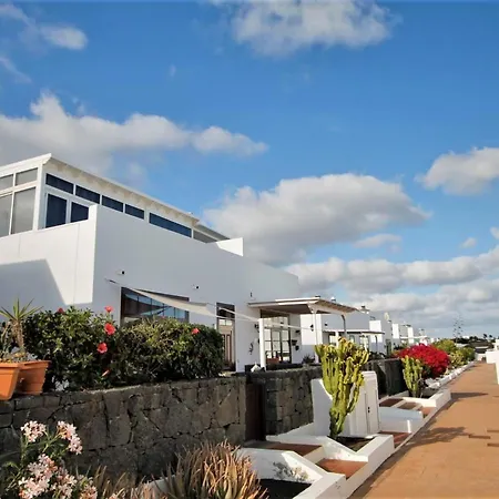 Vacacional Con Balcon La Vela Ferienhaus Puerto Calero