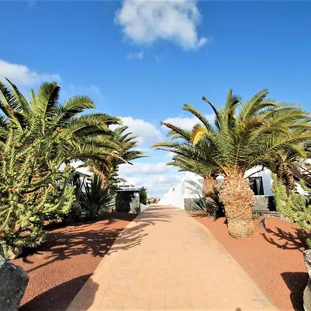 Vacacional Con Balcon La Vela Ferienhaus Puerto Calero