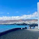 Vacacional Con Balcon La Vela Puerto Calero